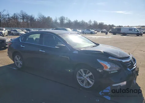 2015 Nissan Altima 2.5 z USA, uszkodzony, nr VIN 1N4AL3AP8FC420790